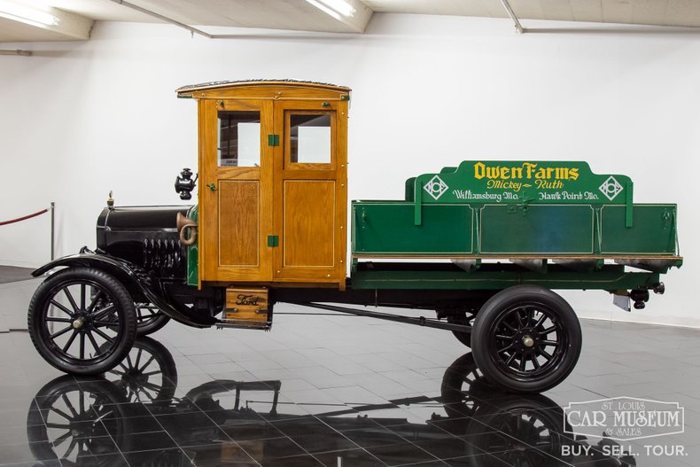 1925-ford-model-t-express-delivery