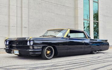 Cadillac-DeVille-Coupe-1964-4