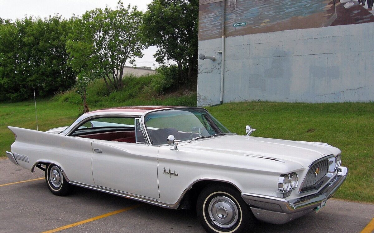 Chrysler-New-Yorker-Coupe-1960-5