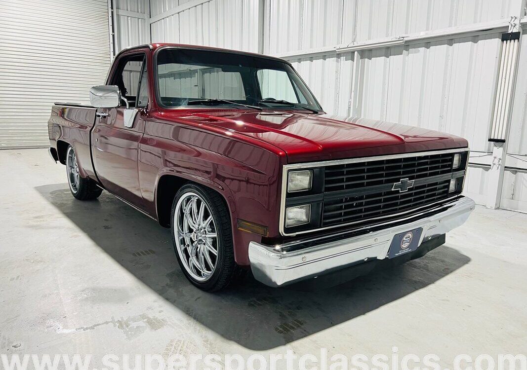 Chevrolet-C-10-Pickup-1984-5