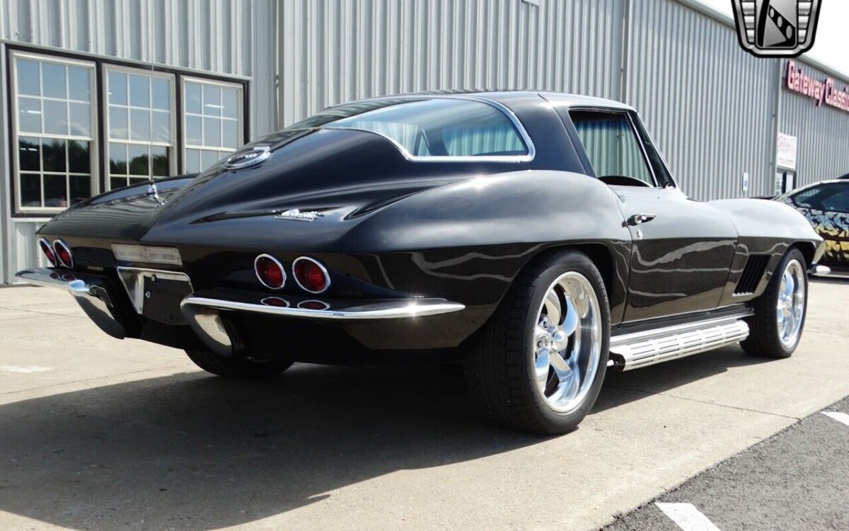 Chevrolet-Corvette-1967-6