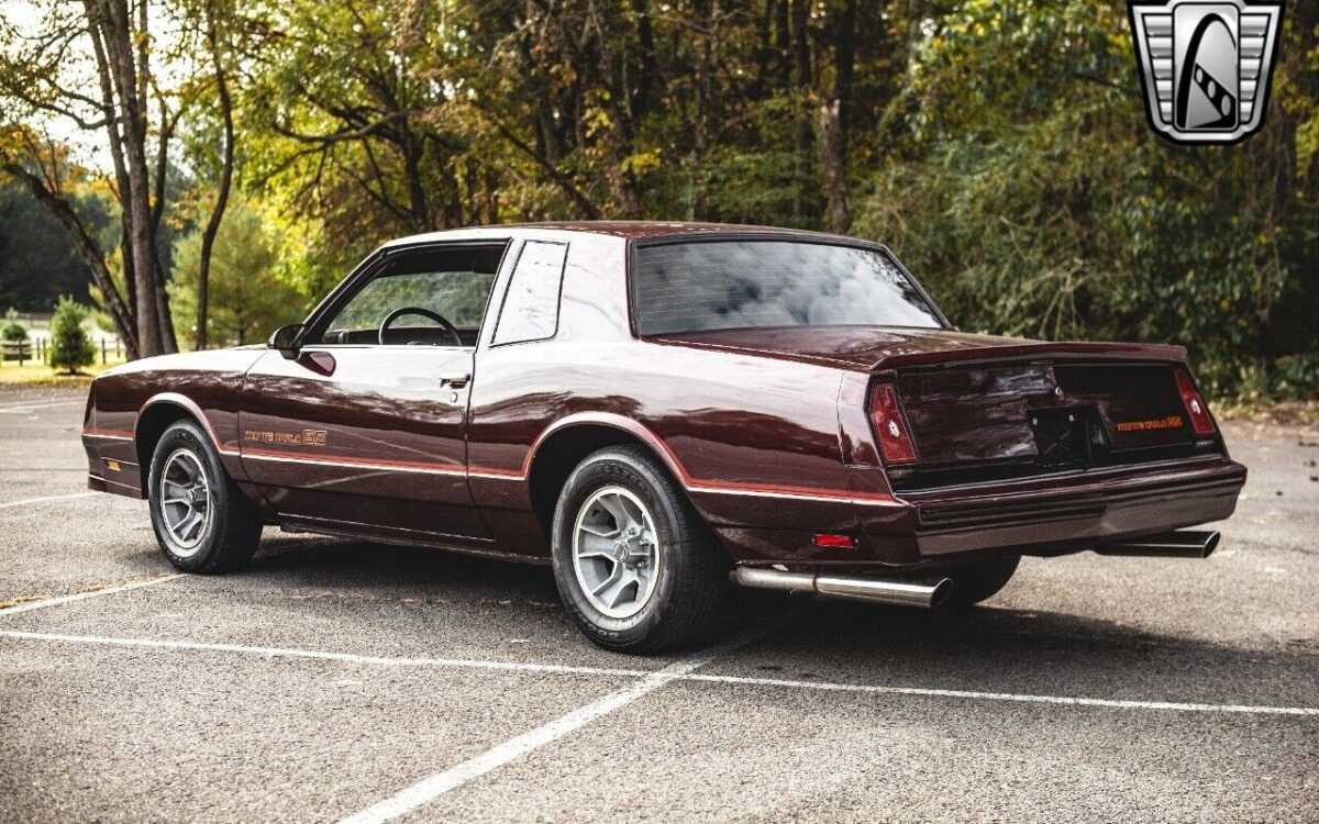 Chevrolet-Monte-Carlo-1986-4