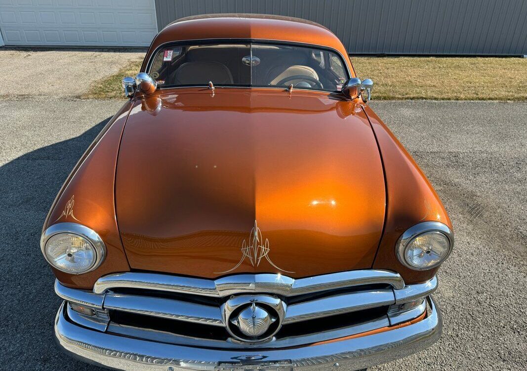 Ford-Custom-1950-7