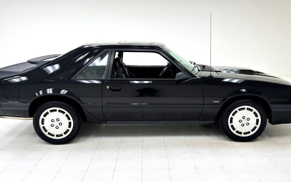 Ford-Mustang-Coupe-1986-5