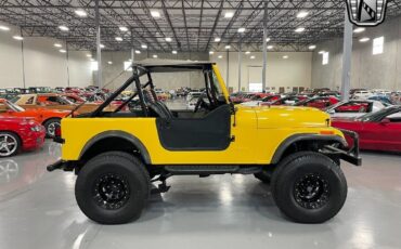 Jeep-CJ-1983-5