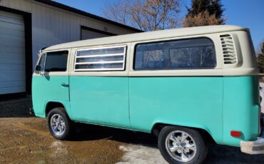 Volkswagen-BusVanagon-1974-4