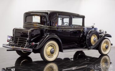 1931-cadillac-355a-town-sedan