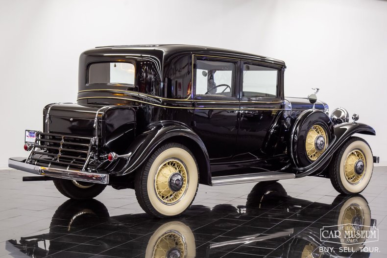 1931-cadillac-355a-town-sedan