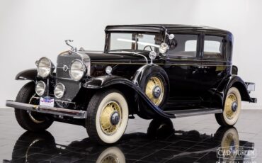 1931-cadillac-355a-town-sedan