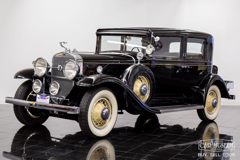 1931-cadillac-355a-town-sedan