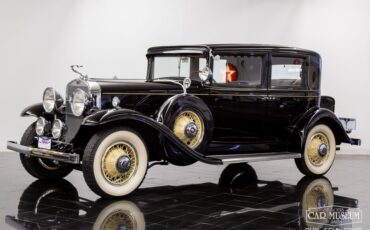 1931-cadillac-355a-town-sedan