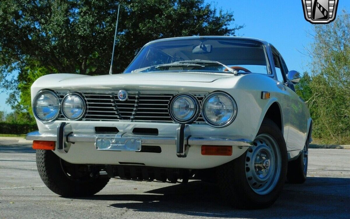 Alfa-Romeo-GTV-1972-10