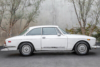 Alfa-Romeo-GTV-2000-1974-3