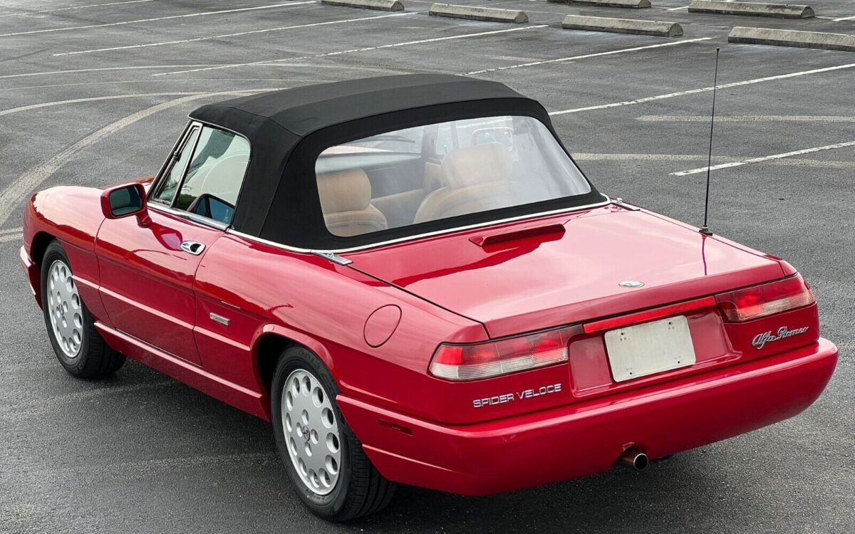 Alfa-Romeo-Spider-Cabriolet-1993-12