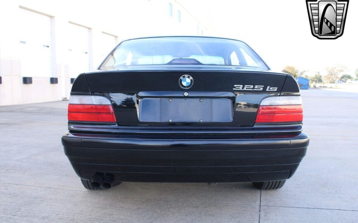 BMW-3-Series-1994-4