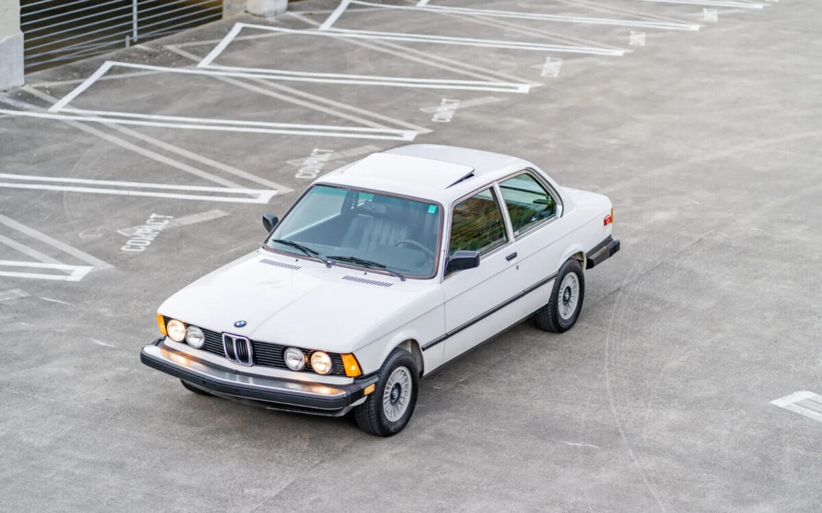 BMW-3-Series-Berline-1983-11
