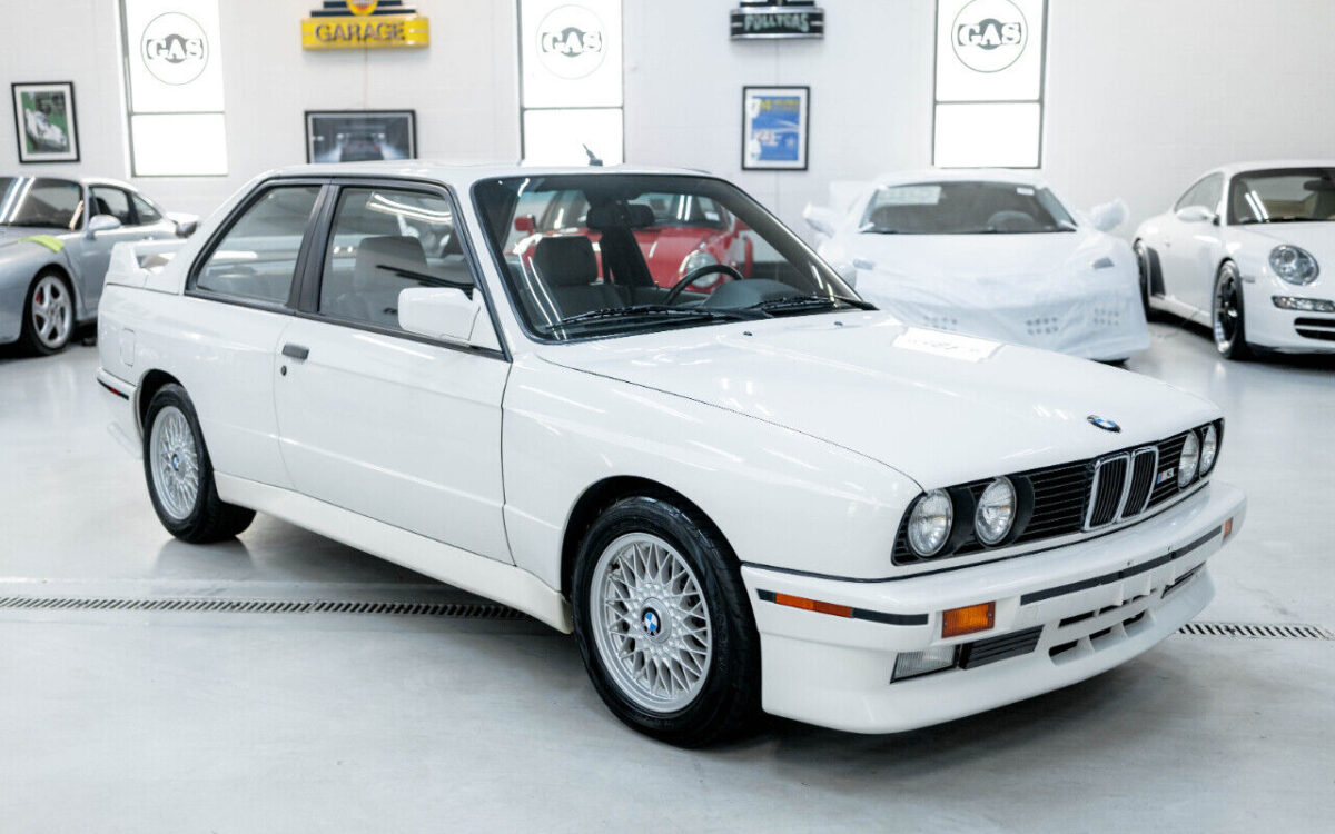 BMW-M3-Coupe-1991-11