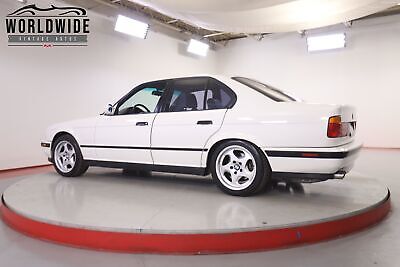 BMW-M5-E34-1993-4