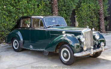 Bentley-Saloon-1956-2