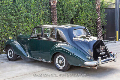 Bentley-Saloon-1956-6