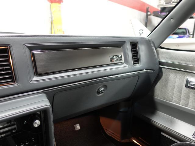 Buick-Regal-1987-11