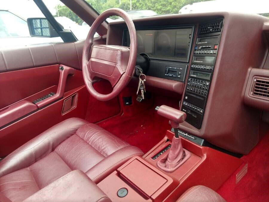 Cadillac-Allante-Cabriolet-1990-11