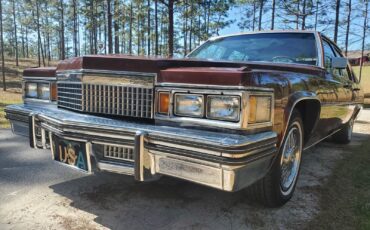 Cadillac-DeVille-Berline-1979-1