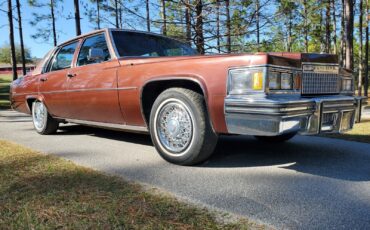 Cadillac-DeVille-Berline-1979-20