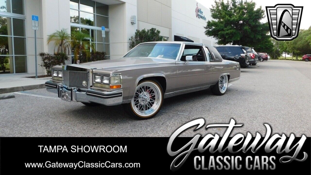 Cadillac Fleetwood Coupe 1984 à vendre