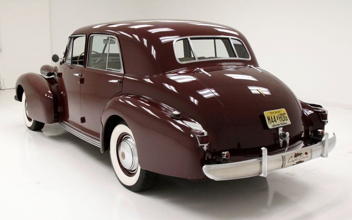 Cadillac-Series-60-Berline-1939-2
