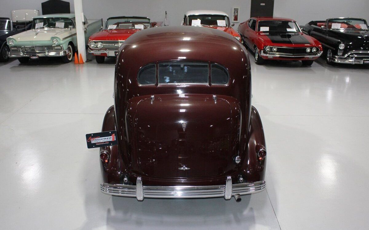 Cadillac-Series-85-V-12-Berline-1936-9
