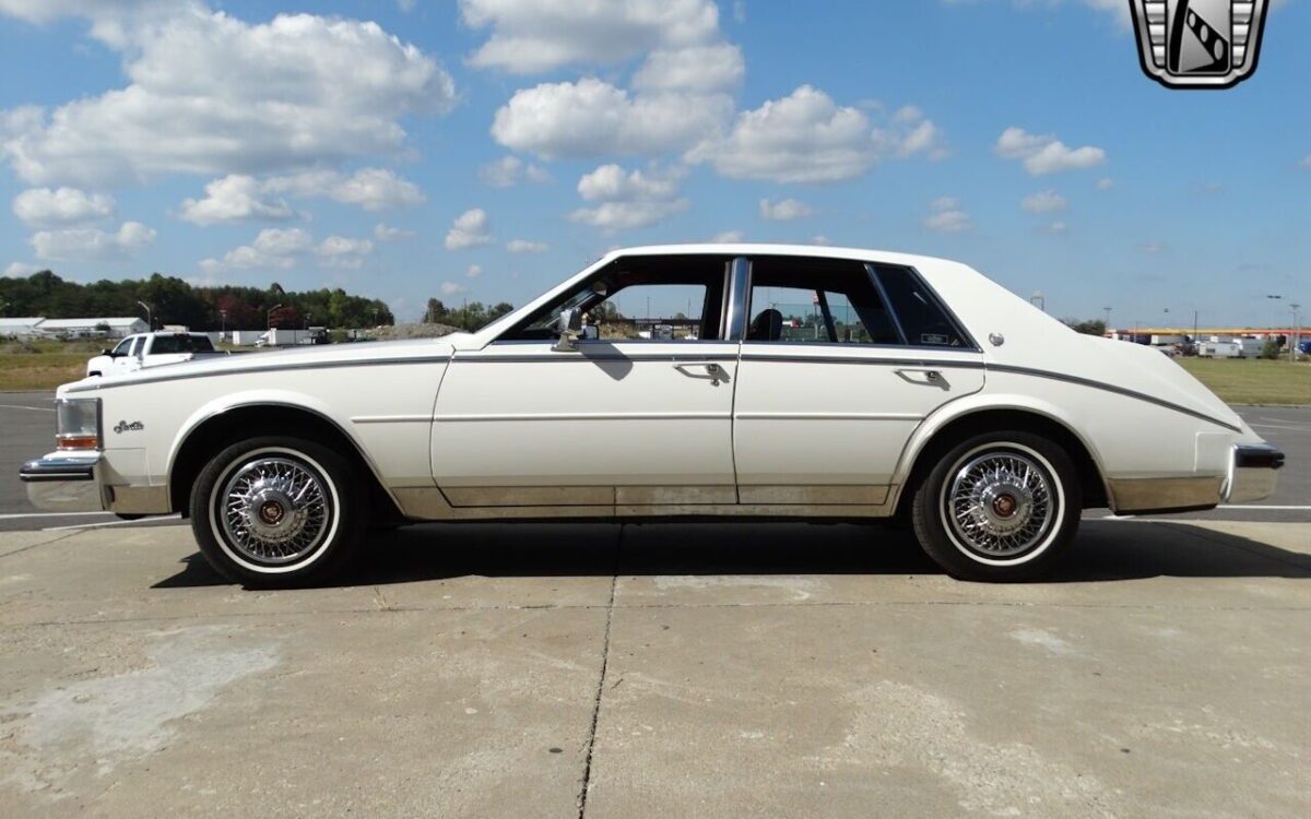 Cadillac-Seville-1985-3