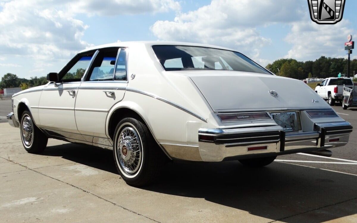 Cadillac-Seville-1985-4