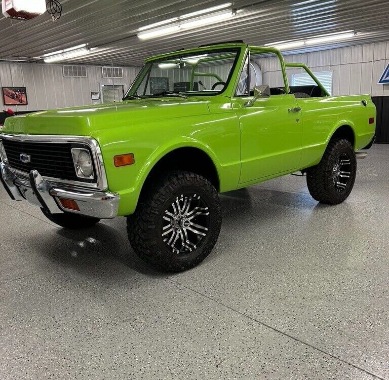 Chevrolet Blazer  year1}