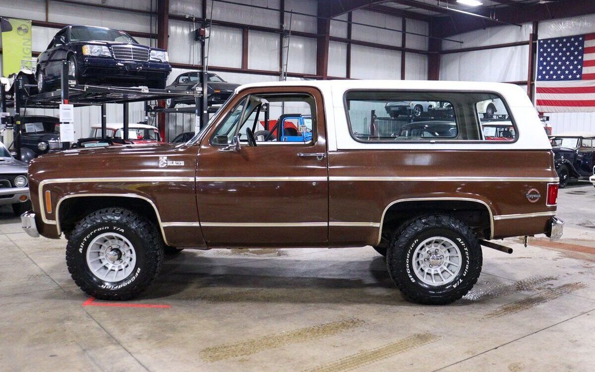 Chevrolet-Blazer-SUV-1977-2