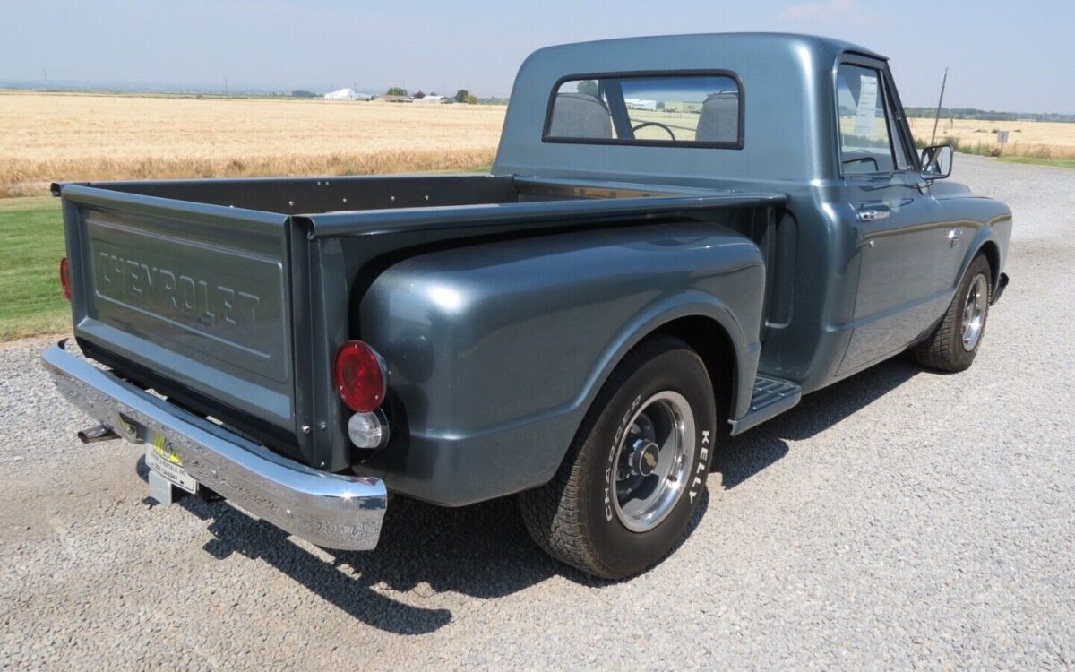 Chevrolet-C-10-1967-3