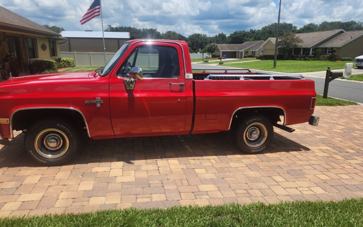 Chevrolet-C-10-1987-1