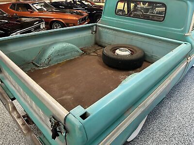 Chevrolet-C-10-Pickup-1965-10