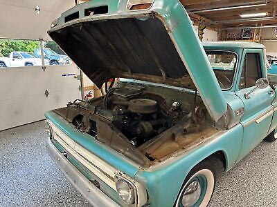 Chevrolet-C-10-Pickup-1965-18
