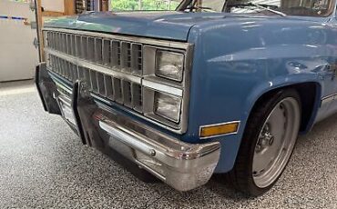 Chevrolet-C-10-Pickup-1982-2