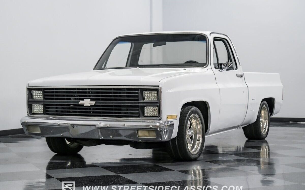 Chevrolet-C-10-Pickup-1982-5