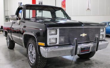 Chevrolet-C-10-Pickup-1986-10