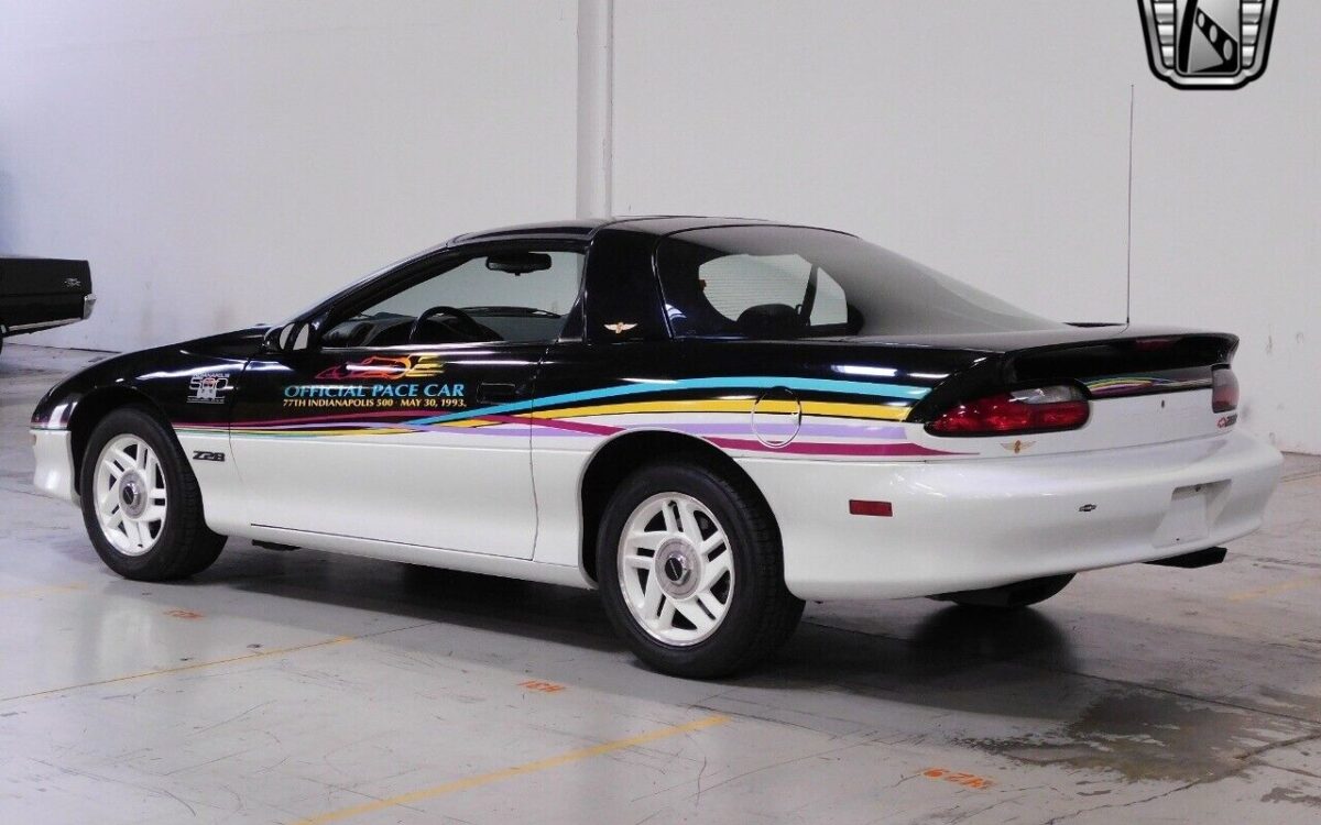 Chevrolet-Camaro-1993-3