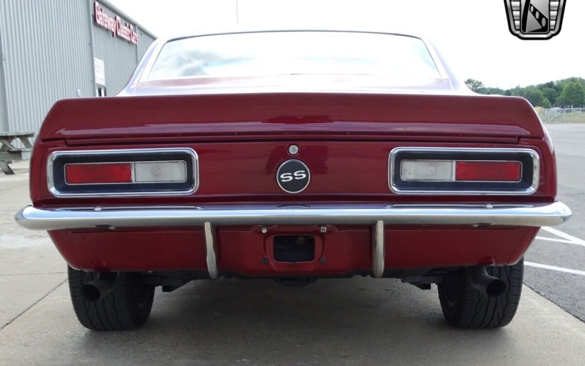 Chevrolet-Camaro-Coupe-1967-5