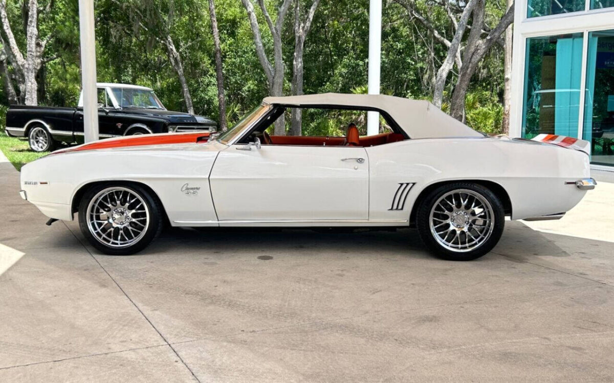 Chevrolet-Camaro-Coupe-1969-11