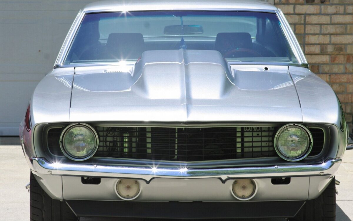 Chevrolet-Camaro-Coupe-1969-2
