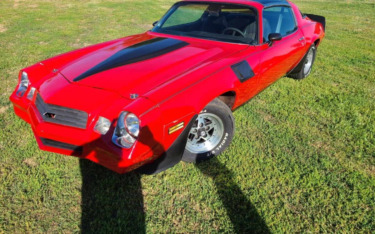 Chevrolet-Camaro-Coupe-1980-1