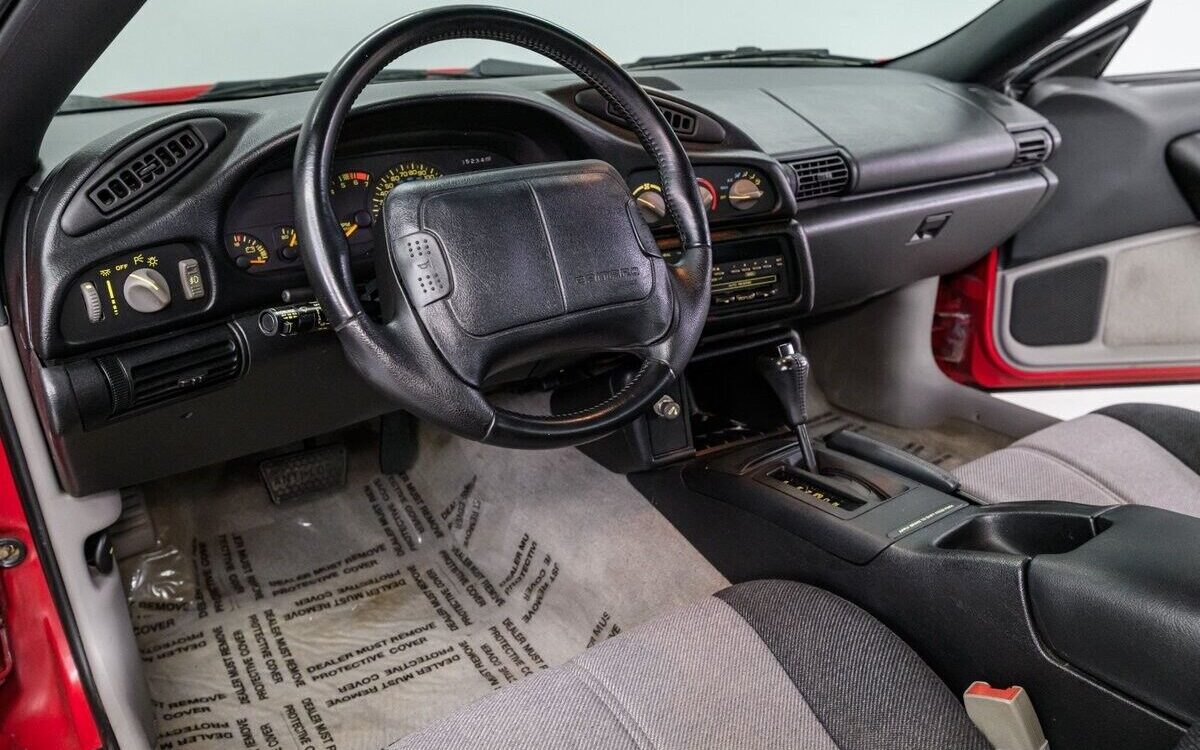 Chevrolet-Camaro-Coupe-1993-10