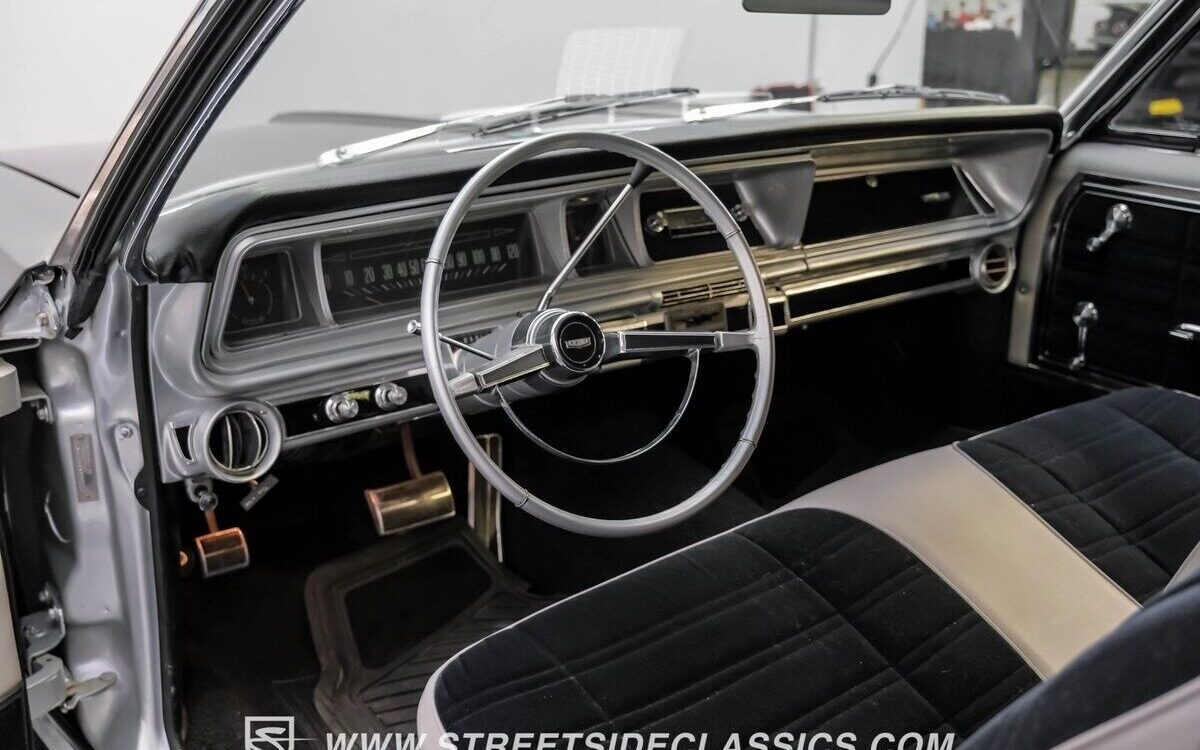 Chevrolet-Caprice-Coupe-1966-4