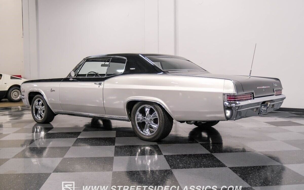 Chevrolet-Caprice-Coupe-1966-9